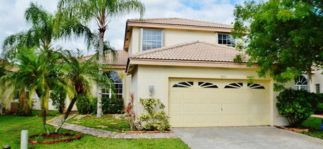 4/3 Spacious Home in Silver Lakes